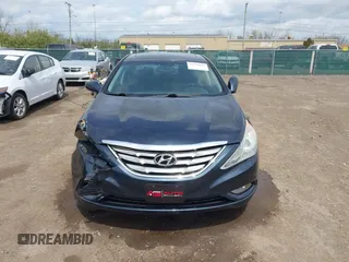 2012 Hyundai Sonata 2.4L Limited PZEV with VIN 5NPEC4AC9CH433143, listed as a IAAI auction lot 42050027 with 87,682 mi miles. Bid and sale history available at carsss.com. Image 12.