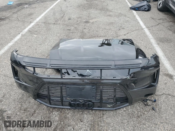 2022 Audi e-tron Premium Plus with VIN WA1LAAGE4NB014605, listed as a Copart auction lot 61127385 with 26,355 mi miles and Salvage title. Bid and sale history available at DreamBid. Image 13.