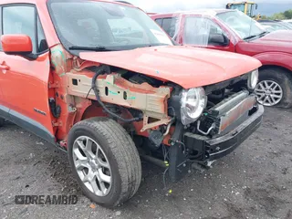 2017 Jeep Renegade Latitude z VIN ZACCJABB8HPG49324, wystawiony jako IAAI lot #42005994 z przebiegiem 96 803 mil mil oraz . Historia ofert i sprzedaży dostępna na DreamBid. Obrazek 6.
