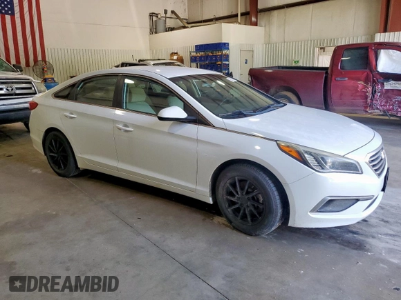 2016 Hyundai Sonata SE z VIN 5NPE24AF7GH260421, wystawiony jako Copart lot #59781355 z przebiegiem 134 666 mil mil oraz Czysty tytuł • Clean title. Historia ofert i sprzedaży dostępna na DreamBid. Obrazek 4.