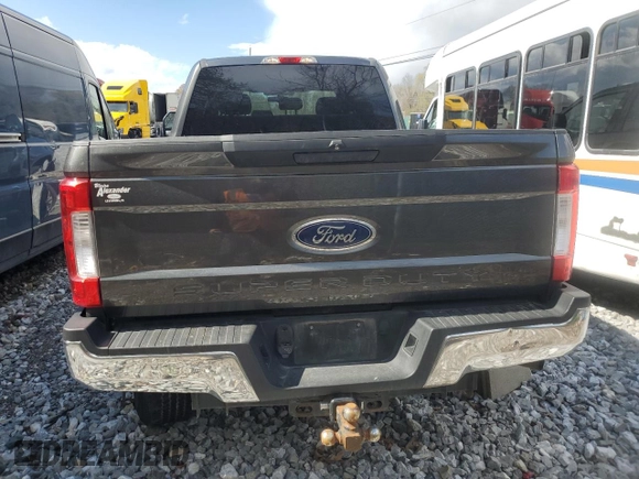 2018 Ford Super Duty F-250 SRW XL with VIN 1FT7W2B66JEB00540, listed as a Copart auction lot 52626865 with 101,222 mi miles and Salvage Title. Bid and sale history available at carsss.com. Image 6.