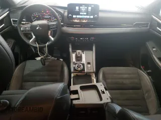 2022 Mitsubishi Outlander SE z VIN JA4J3UA84NZ031658, wystawiony jako Copart lot #56142155 z przebiegiem 73 500 mil mil oraz Szkoda całkowita • Salvage title. Historia ofert i sprzedaży dostępna na DreamBid. Obrazek 8.