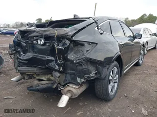 2014 Honda Crosstour EX-L with VIN 5J6TF2H57EL004084, listed as a IAAI auction lot 42020402 with 116,356 mi miles. Bid and sale history available at carsss.com. Image 6.