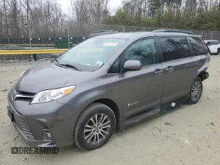 2018 Toyota Sienna XLE Auto Access Seat with VIN 5TDYZ3DC3JS948891, listed as a Copart auction lot 48417705 with 36,318 mi miles and Salvage Title. Bid and sale history available at carsss.com. Image 1.