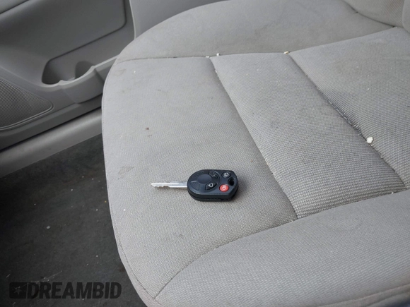 2012 Ford Fusion Hybrid с VIN 3FADP0L36CR164561, выставлен на аукционе IAAI как лот 42126136 с пробегом 172 387 миль миль и . История ставок и продаж доступна на DreamBid. Изображение 11.