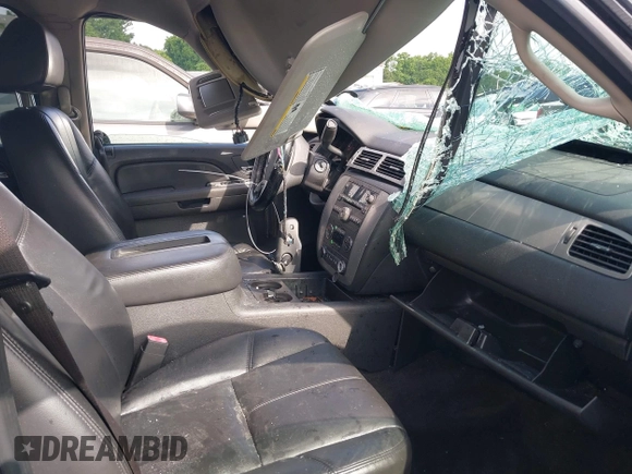 2009 Chevrolet Avalanche 2LT z VIN 3GNFK22039G194858, wystawiony jako IAAI lot #42219784 z przebiegiem 229 757 mil mil oraz . Historia ofert i sprzedaży dostępna na DreamBid. Obrazek 5.