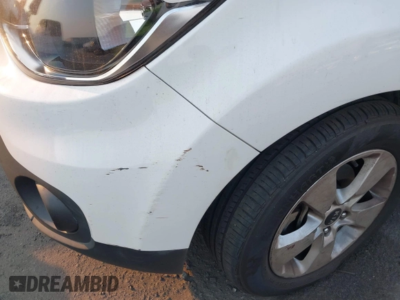 2017 Kia Soul with VIN KNDJN2A26H7447761, listed as a IAAI auction lot 41258586 with 1 mi miles. Bid and sale history available at carsss.com. Image 12.