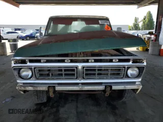 1976 Ford F-250 z VIN F25JRB81094, wystawiony jako Copart lot #55358685 z przebiegiem 7 481 mil mil oraz Szkoda całkowita • Salvage title. Historia ofert i sprzedaży dostępna na DreamBid. Obrazek 5.