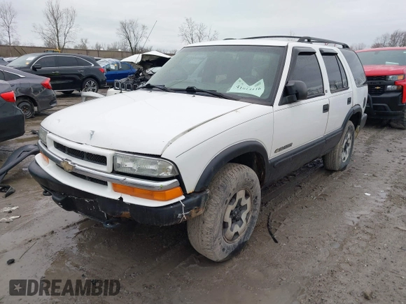 2003 Chevrolet Blazer LS z VIN 1GNDT13X63K106315, wystawiony jako IAAI lot #41914116 z przebiegiem 196 774 mil mil oraz . Historia ofert i sprzedaży dostępna na DreamBid. Obrazek 17.