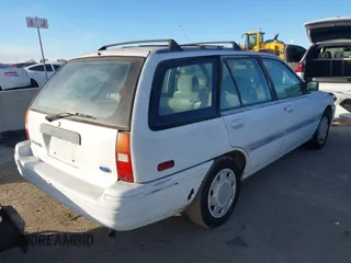 1995 Ford Escort z VIN 3FASP15J4SR123210, wystawiony jako IAAI lot #41397803 z przebiegiem 72 765 mil mil oraz . Historia ofert i sprzedaży dostępna na DreamBid. Obrazek 4.