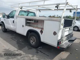 2007 Ford F-350 XL with VIN 1FDSF34517EA59162, listed as a IAAI auction lot 42078537 with 145,794 mi miles and . Bid and sale history available at DreamBid. Image 3.