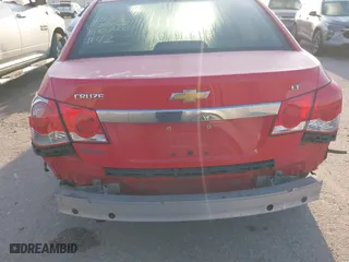 2015 Chevrolet Cruze LT with VIN 1G1PE5SB8F7267925, listed as a IAAI auction lot 41977019 with 111,539 mi miles. Bid and sale history available at carsss.com. Image 6.