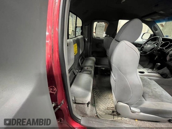 2007 Toyota Tacoma with VIN 5TEUU42NX7Z341101, listed as a IAAI auction lot 42588633 with 196,587 mi miles and . Bid and sale history available at DreamBid. Image 8.