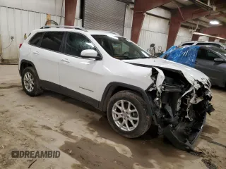 2015 Jeep Cherokee Latitude with VIN 1C4PJMCS1FW710157, listed as a Copart auction lot 49571435 with 89,780 mi miles and Clean Title. Bid and sale history available at DreamBid. Image 4.