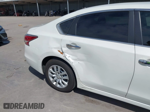 2015 Nissan Altima SL z VIN 1N4AL3AP8FC212893, wystawiony jako IAAI lot #42320300 z przebiegiem 147 795 mil mil oraz . Historia ofert i sprzedaży dostępna na DreamBid. Obrazek 6.