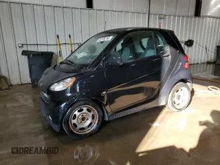 2012 Smart fortwo Pure z VIN WMEEJ3BA3CK570191, wystawiony jako Copart lot #43576165 z przebiegiem 80 511 mil mil oraz Szkody całkowita. Historia ofert i sprzedaży dostępna na DreamBid. Obrazek 1.