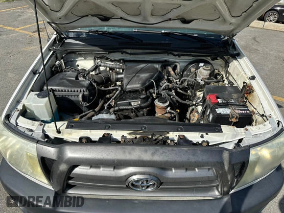 2010 Toyota Tacoma z VIN 5TEPX4EN6AZ695401, wystawiony jako Copart lot #56636935 z przebiegiem 178 262 mil mil oraz Czysty tytuł • Clean title. Historia ofert i sprzedaży dostępna na DreamBid. Obrazek 9.