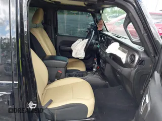 2021 Jeep Gladiator Sport S with VIN 1C6JJTAM3ML546307, listed as a IAAI auction lot 42635138 with Not provided miles and . Bid and sale history available at DreamBid. Image 5.