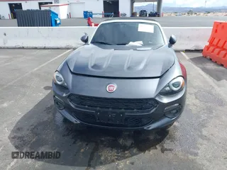2018 FIAT 124 Spider Classica z VIN JC1NFAEK3J0137856, wystawiony jako IAAI lot #41959793 z przebiegiem 49 513 mil mil oraz . Historia ofert i sprzedaży dostępna na DreamBid. Obrazek 6.