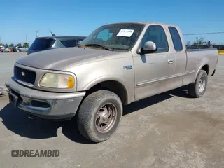 1997 Ford F-150 XL с VIN 1FTDX18W8VND37246, выставлен на аукционе IAAI как лот 42471568 с пробегом 206 485 миль миль и . История ставок и продаж доступна на DreamBid. Изображение 2.