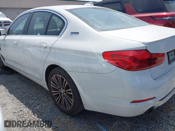 2019 BMW 5 Series 530e with VIN WBAJA9C58KB399175, listed as a IAAI auction lot 41697211 with Not provided miles and . Bid and sale history available at DreamBid. Image 3.