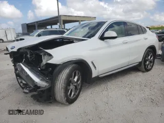 2021 BMW X4 xDrive30i z VIN 5UX2V1C03M9H69638, wystawiony jako Copart lot #60989645 z przebiegiem 28 501 mil mil oraz Szkoda całkowita • Salvage title. Historia ofert i sprzedaży dostępna na DreamBid. Obrazek 1.