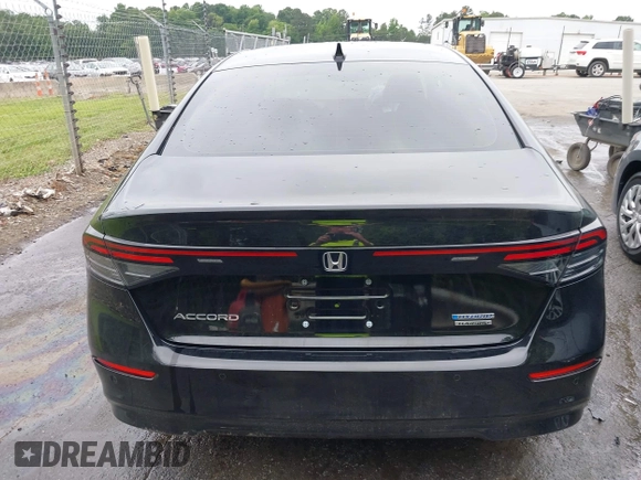 2024 Honda Accord Touring z VIN 1HGCY2F8XRA094072, wystawiony jako IAAI lot #42427587 z przebiegiem 20 206 mil mil oraz . Historia ofert i sprzedaży dostępna na DreamBid. Obrazek 16.