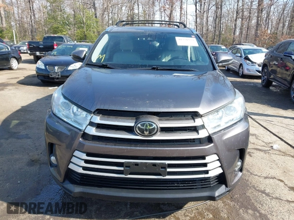2018 Toyota Highlander SE z VIN 5TDJZRFH0JS549854, wystawiony jako IAAI lot #41771573 z przebiegiem 101 553 mil mil oraz . Historia ofert i sprzedaży dostępna na DreamBid. Obrazek 12.