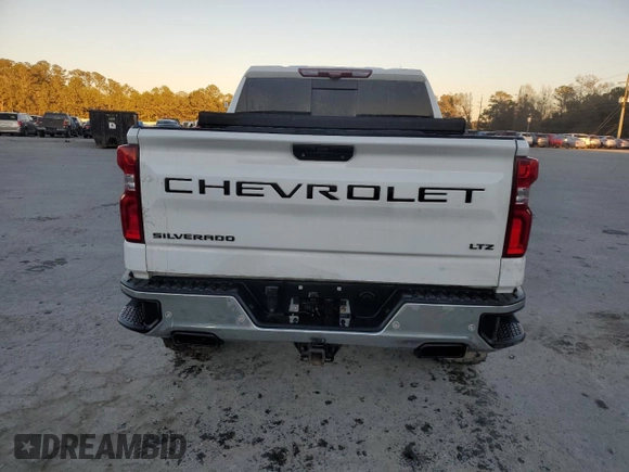 2020 Chevrolet Silverado 1500 LTZ with VIN 1GCUYGEL5LZ101671, listed as a Copart auction lot 41624055 with Not Provided miles and Salvage Title. Bid and sale history available at DreamBid. Image 6.