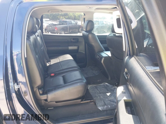 2011 Toyota Tundra z VIN 5TFEY5F17BX103583, wystawiony jako IAAI lot #42017676 z przebiegiem 158 466 mil mil oraz . Historia ofert i sprzedaży dostępna na DreamBid. Obrazek 8.