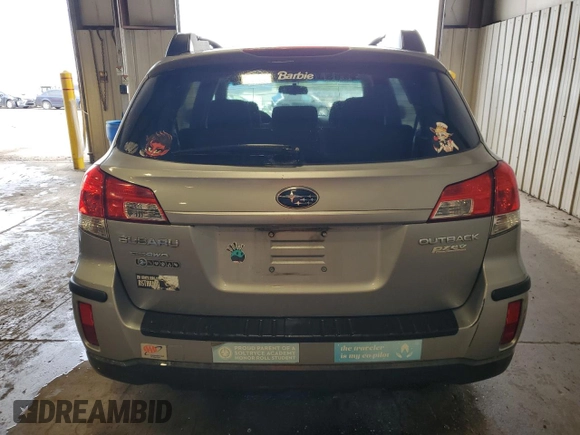 2010 Subaru Outback Premium All-Weather Anniversary z VIN 4S4BRBCC4A3353109, wystawiony jako Copart lot #60268565 z przebiegiem 135 047 mil mil oraz Szkoda całkowita • Salvage title. Historia ofert i sprzedaży dostępna na DreamBid. Obrazek 6.