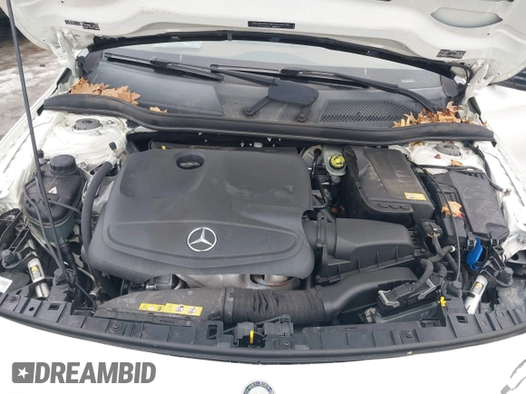 2015 Mercedes-Benz GLA 250 z VIN WDCTG4GB7FJ036868, wystawiony jako IAAI lot #41683576 z przebiegiem 100 975 mil mil oraz . Historia ofert i sprzedaży dostępna na DreamBid. Obrazek 10.