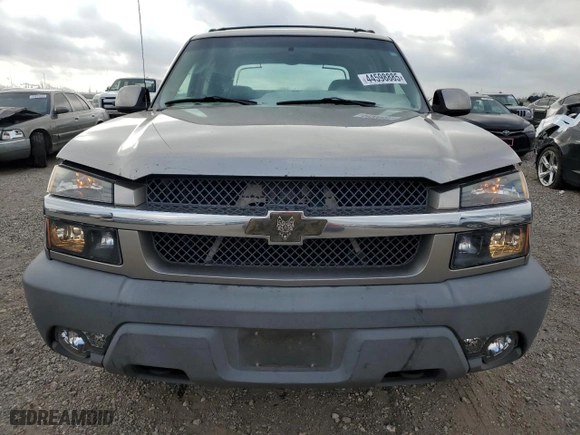 2002 Chevrolet Avalanche with VIN 3GNEC13T82G156320, listed as a Copart auction lot 44598885 with 225,864 mi miles and Salvage Title. Bid and sale history available at carsss.com. Image 5.