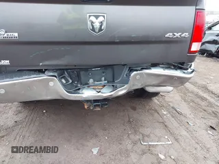 2018 Ram 1500 Big Horn z VIN 3C6RR7LG2JG235342, wystawiony jako IAAI lot #41475568 z przebiegiem 103 804 mil mil oraz . Historia ofert i sprzedaży dostępna na DreamBid. Obrazek 6.