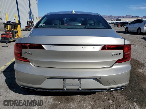 2018 Volvo S90 Inscription z VIN LVY992ML2JP005778, wystawiony jako Copart lot #44958565 z przebiegiem 71 110 mil mil oraz Szkoda całkowita • Salvage title. Historia ofert i sprzedaży dostępna na DreamBid. Obrazek 6.
