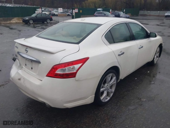 2011 Nissan Maxima 3.5 S with VIN 1N4AA5AP8BC848063, listed as a IAAI auction lot 41961299 with 144,639 mi miles. Bid and sale history available at carsss.com. Image 4.