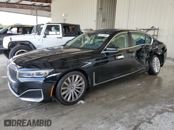 2022 BMW 7 Series 740i xDrive z VIN WBA7T4C05NCH91186, wystawiony jako Copart lot #89174565 z przebiegiem 33 032 mil mil oraz Szkoda całkowita • Salvage title. Historia ofert i sprzedaży dostępna na DreamBid. Obrazek 1.