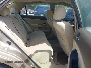 2003 Honda Accord LX z VIN 1HGCM55363A136733, wystawiony jako IAAI lot #42381107 z przebiegiem 124 907 mil mil oraz . Historia ofert i sprzedaży dostępna na DreamBid. Obrazek 8.