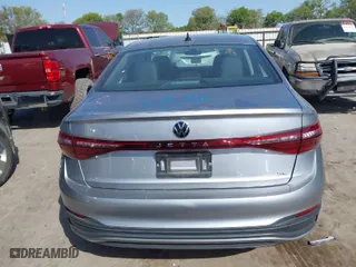 2025 Volkswagen Jetta SE with VIN 3VW7X7BU7SM017863, listed as a IAAI auction lot 41846525 with 7,490 mi miles. Bid and sale history available at carsss.com. Image 16.
