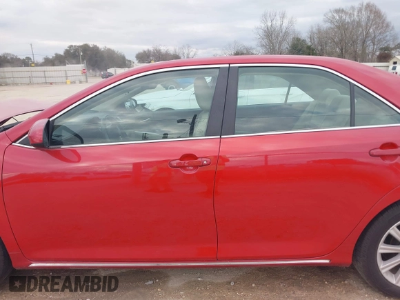 2014 Toyota Camry L with VIN 4T4BF1FK1ER375189, listed as a IAAI auction lot 41499130 with 42,569 mi miles. Bid and sale history available at carsss.com. Image 15.
