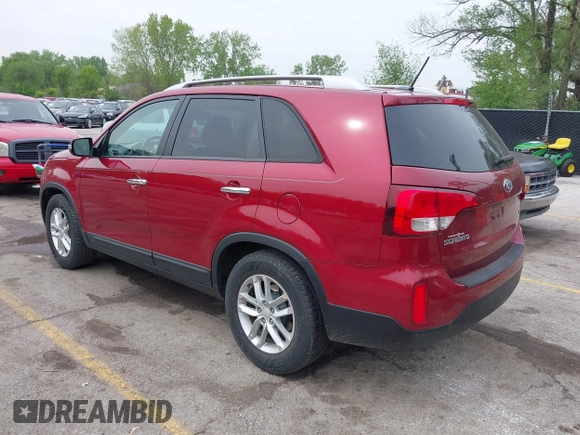 2014 Kia Sorento LX with VIN 5XYKT4A75EG480122, listed as a IAAI auction lot 42113975 with 171,754 mi miles and . Bid and sale history available at carsss.com. Image 3.