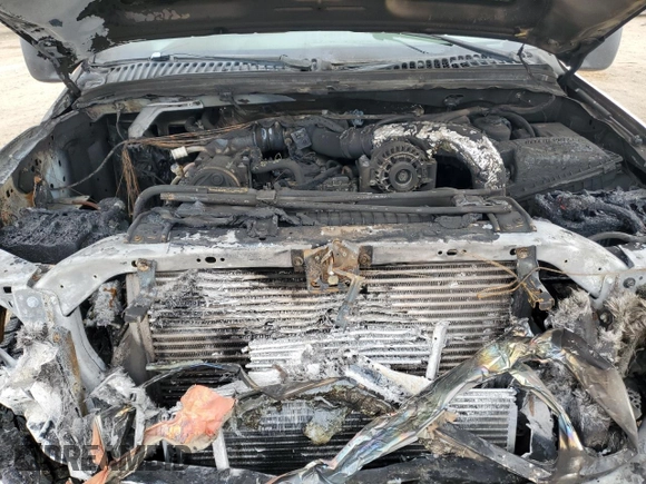 1999 Ford F-350 XL z VIN 1FTSX31F2XEF07231, wystawiony jako Copart lot #71832414 z przebiegiem 286 130 mil mil oraz Szkoda całkowita • Salvage title. Historia ofert i sprzedaży dostępna na DreamBid. Obrazek 11.