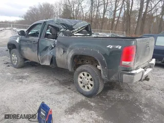 2012 GMC Sierra 2500HD SLE with VIN 1GT220CG3CZ161275, listed as a IAAI auction lot 41083313 with 89,320 mi miles. Bid and sale history available at carsss.com. Image 3.