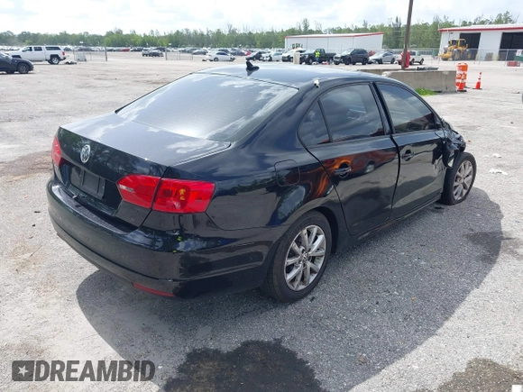 2012 Volkswagen Jetta SE с VIN 3VWDP7AJ4CM392797, выставлен на аукционе IAAI как лот 42413516 с пробегом 183 331 миль миль и . История ставок и продаж доступна на DreamBid. Изображение 4.