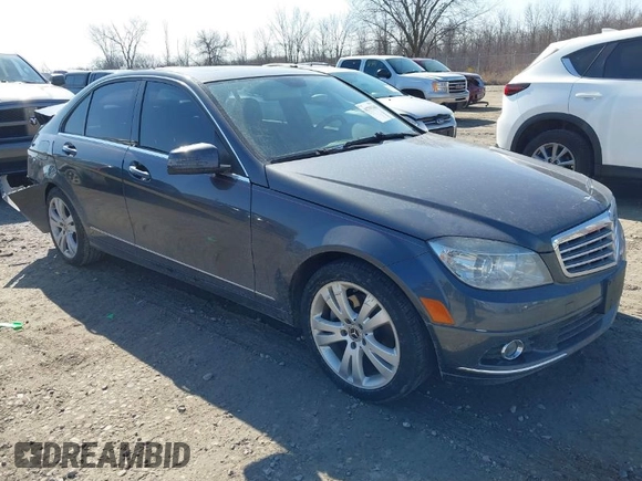 2010 Mercedes-Benz C 300 Sport z VIN WDDGF8BB4AF468327, wystawiony jako IAAI lot #41793361 z przebiegiem 171 346 mil mil oraz . Historia ofert i sprzedaży dostępna na DreamBid. Obrazek 1.