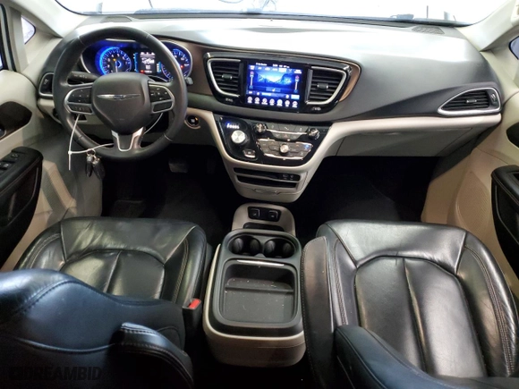 2017 Chrysler Pacifica Touring-L with VIN 2C4RC1BG9HR810176, listed as a Copart auction lot 51773275 with 112,305 mi miles and Clean Title. Bid and sale history available at carsss.com. Image 8.