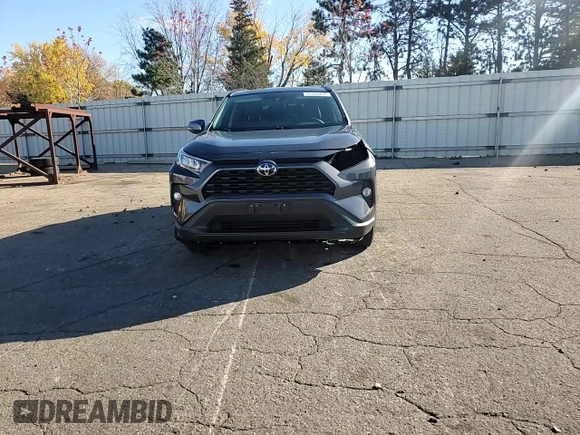 2020 Toyota RAV4 XLE with VIN 2T3P1RFVXLW119614, listed as a Copart auction lot 77139364 with 74,020 mi miles and Salvage Title. Bid and sale history available at carsss.com. Image 11.