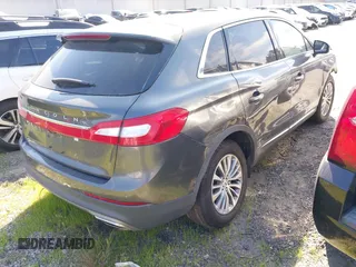2017 Lincoln MKX Select with VIN 2LMPJ6KR6HBL33050, listed as a IAAI auction lot 41548295 with 38,490 mi miles. Bid and sale history available at carsss.com. Image 4.