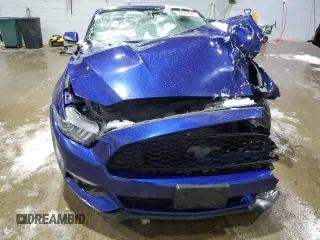 2015 Ford Mustang EcoBoost Premium z VIN 1FATP8UH2F5387031, wystawiony jako Copart lot #46362525 z przebiegiem Nie podano mil oraz Szkoda całkowita • Salvage title. Historia ofert i sprzedaży dostępna na DreamBid. Obrazek 5.