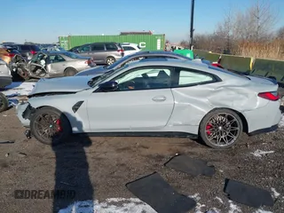 2022 BMW M4 Competition xDrive with VIN WBS43AZ04NCJ28077, listed as a IAAI auction lot 41183055 with 21,210 mi miles. Bid and sale history available at carsss.com. Image 14.